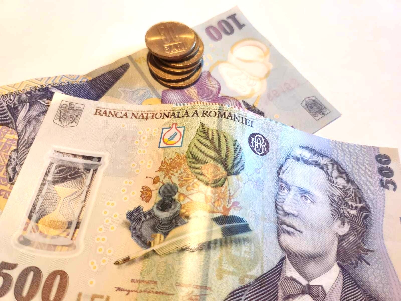 Salarii mai mari de la 1 iulie. Firmele romanesti, obligate sa dea sute de lei in plus fiecarui angajat