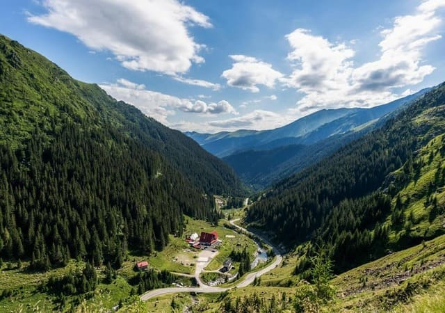 Cele mai frumoase destinatii de vacanta in Romania – Ghid turistic pentru locuri de vizitat