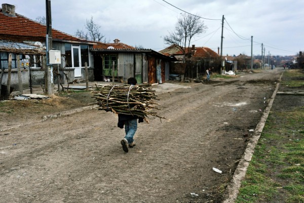 Sa moara capra vecinului: romanii vor ca persoanele cu mai MULTE CASE sa plateasca IMPOZITE MAI MARI