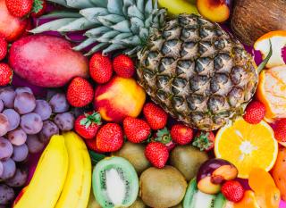 Consumul de fructe reduce riscul depresiei la varstnici: Studiul Universitatii din Singapore