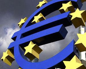 Cum poate salva deprecierea euro uniunea monetara europeana