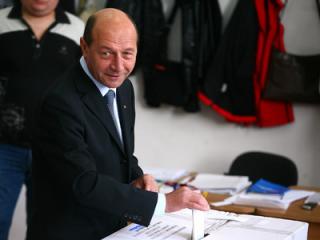 Basescu vrea uninominale 