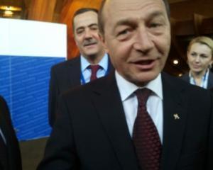 Basescu: Niciun cent din fondurile destinate Romaniei nu va ajunge la Grecia