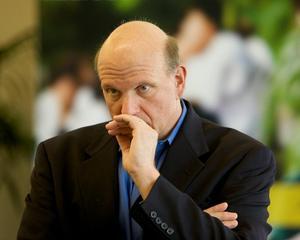 Un manager influent de fond de investitii cere demisia lui Steve Ballmer, seful Microsoft