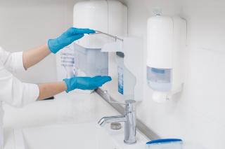 Dispensere si alte echipamente profesionale pentru pastrarea unei bune igiene in spatiul tau de business