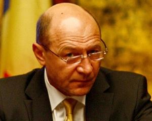 Basescu a cerut SRI sa priveasca atent la 