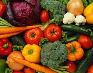 Fructe si legume cu chimicale: Cat de nocive sunt si ce masuri putem lua?