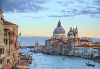 Venetia introduce restrictii dure pentru turisti. Ce nu vei mai avea voie sa faci in vacanta, risti amenzi