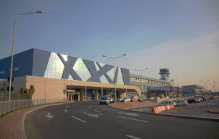 Acces direct in terminalul de plecari al aeroportului 