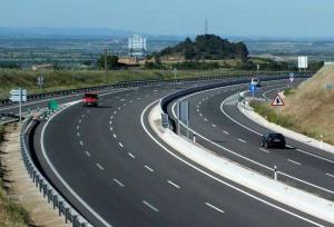 Dupa o intarziere de doi ani, se va deschide traficul pe loturile 3 si 4 ale autostrazii Sebes-Turda