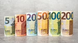 BCE a retras 262.000 de bancnote false. Cele veritabile sunt in numar de 22 de miliarde, cu o valoare de 1.200 de miliarde