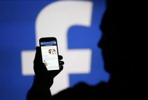 Folosesti Facebook? Un raport german indica faptul ca datele personale iti sunt procesate abuziv