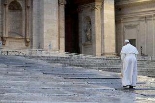 Restrictii mai dure in Italia, de Pastele catolic. Papa Francisc, din nou singur in Piata Sf. Petru