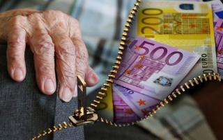Pilonul II de pensii, pe pierdere: de ce au viitorii pensionari MAI PUTINI BANI in conturi. Cum s-a ajuns aici, unde au disparut fondurile