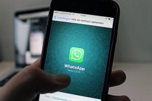 Probleme de securitate la WhatsApp: posibil atac cibernetic indreptat catre oficiali si oameni de afaceri importanti