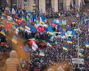Armistitiul anuntat de Ianukovici, apa de ploaie: Violentele continua